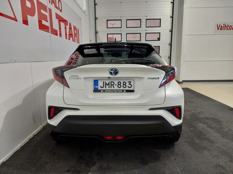 Toyota C-HR vaihtoauto
