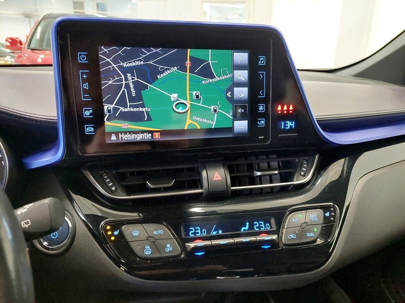 Toyota C-HR vaihtoauto