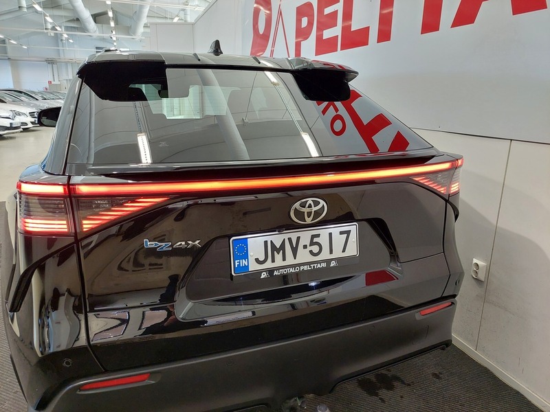 Toyota bZ4X vaihtoauto