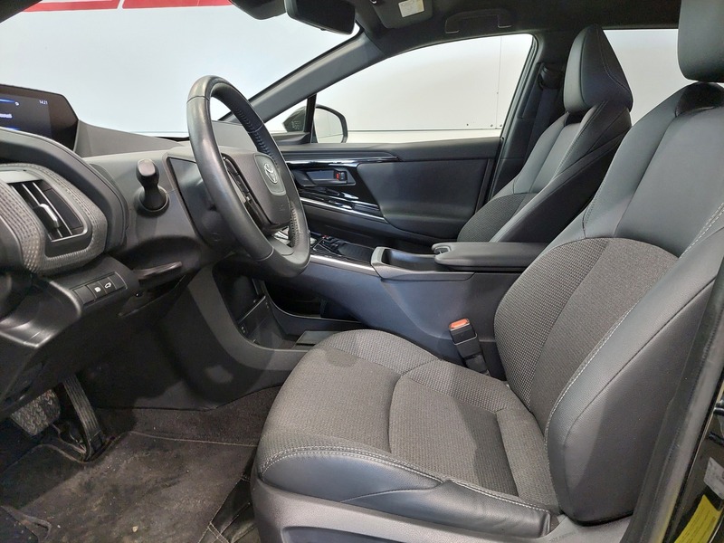 Toyota bZ4X vaihtoauto