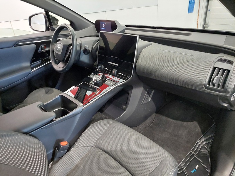 Toyota bZ4X vaihtoauto