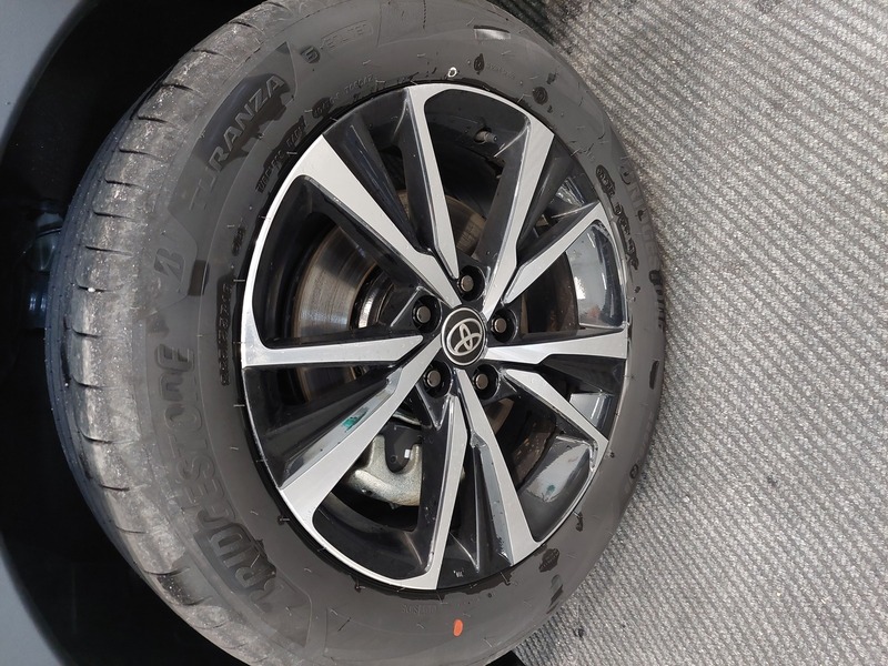 Toyota C-HR vaihtoauto