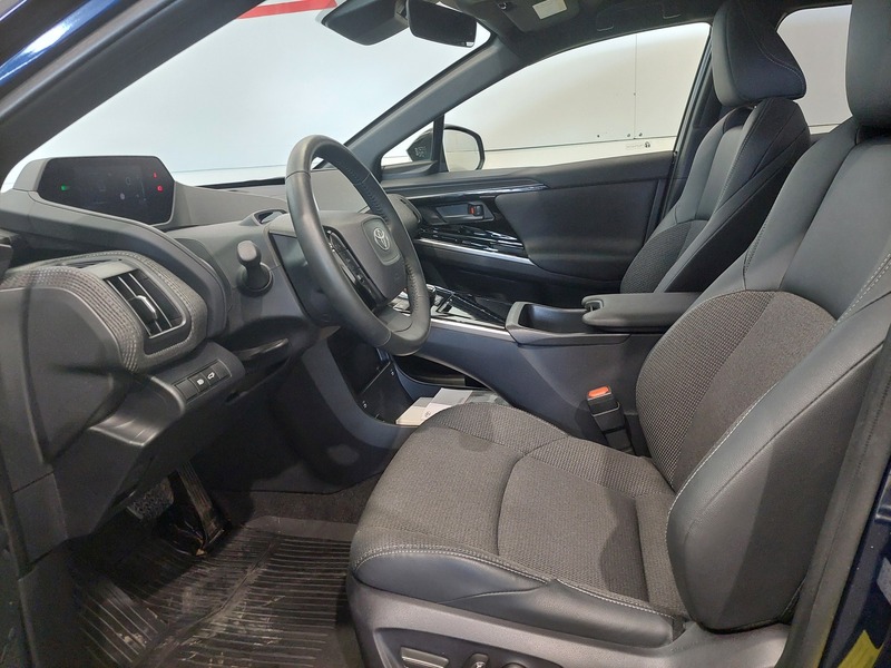 Toyota bZ4X vaihtoauto