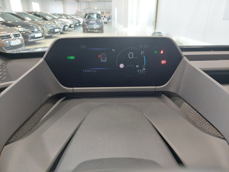 Toyota bZ4X vaihtoauto