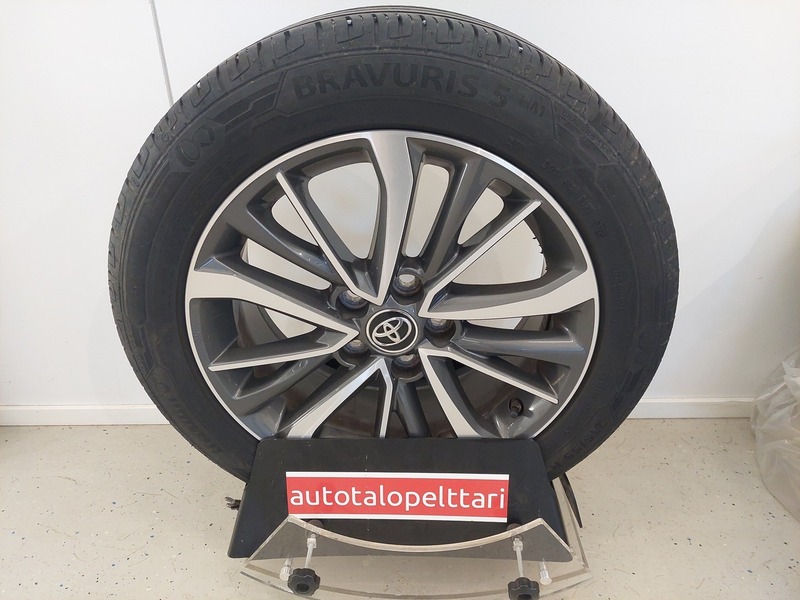 Toyota Avensis vaihtoauto