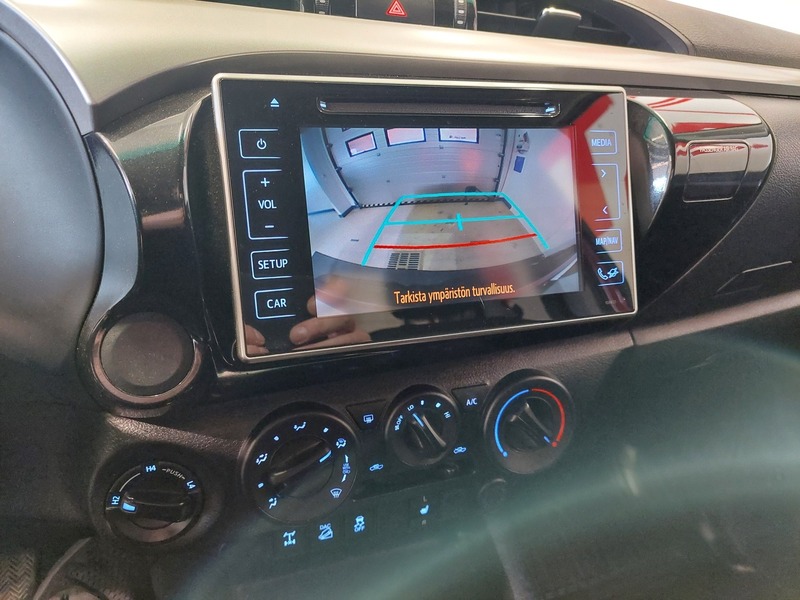 Toyota Hilux vaihtoauto