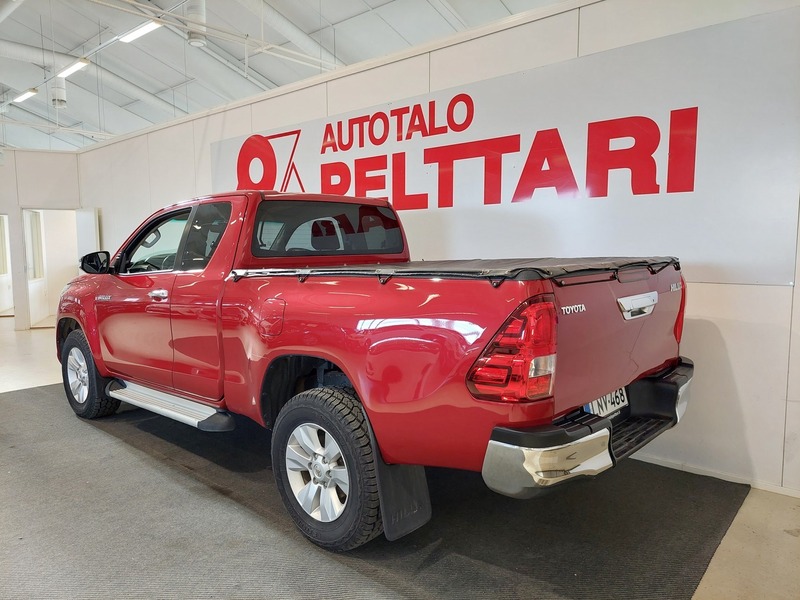 Toyota Hilux vaihtoauto