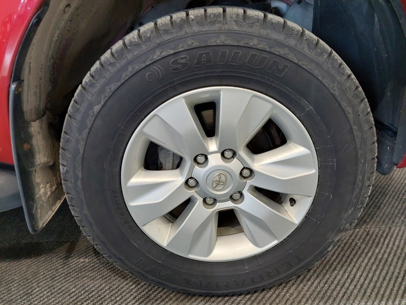 Toyota Hilux vaihtoauto