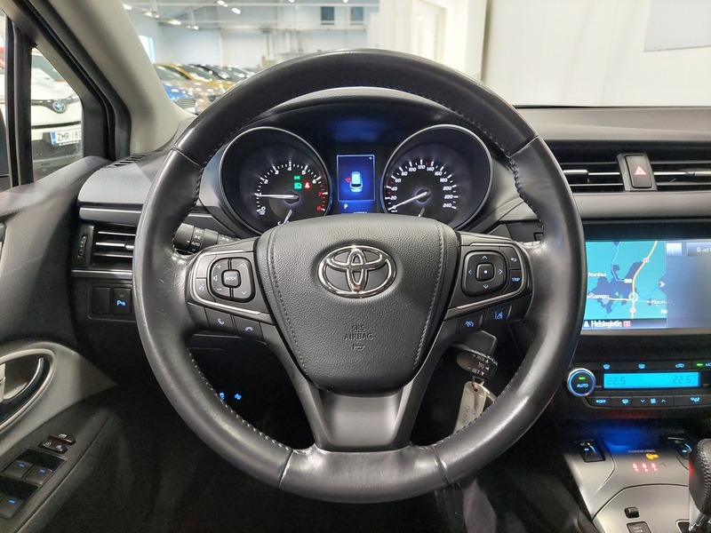 Toyota Avensis vaihtoauto