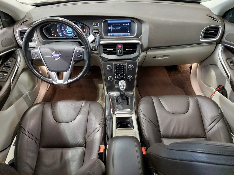 Volvo V40 vaihtoauto