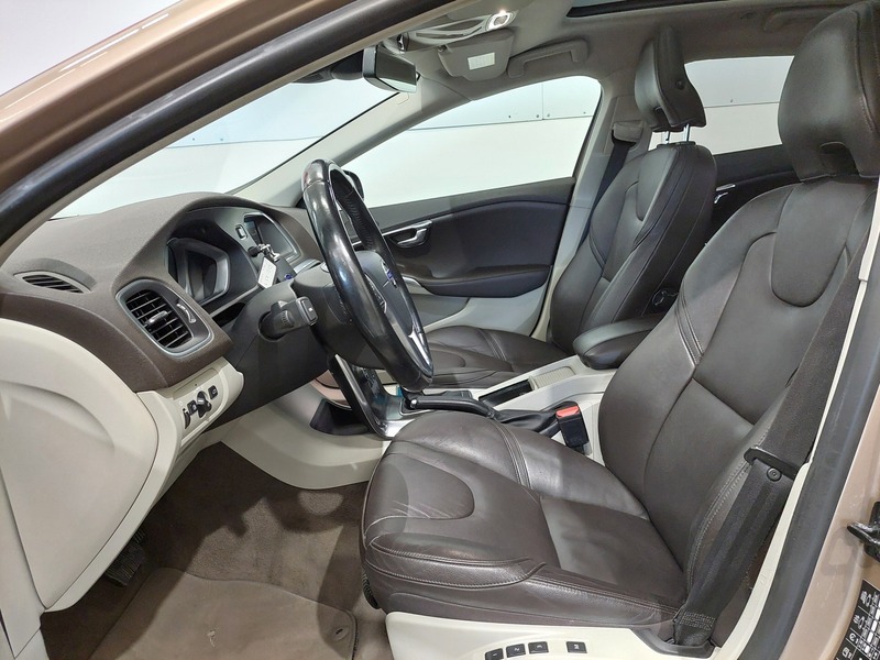 Volvo V40 vaihtoauto