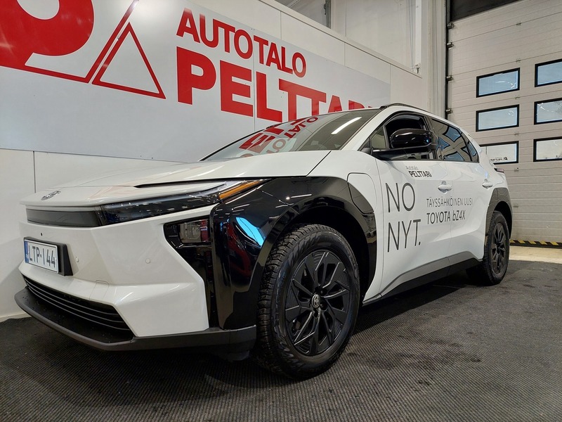 Toyota bZ4X vaihtoauto