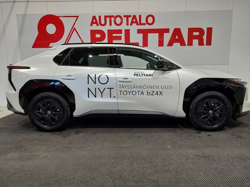 Toyota bZ4X vaihtoauto