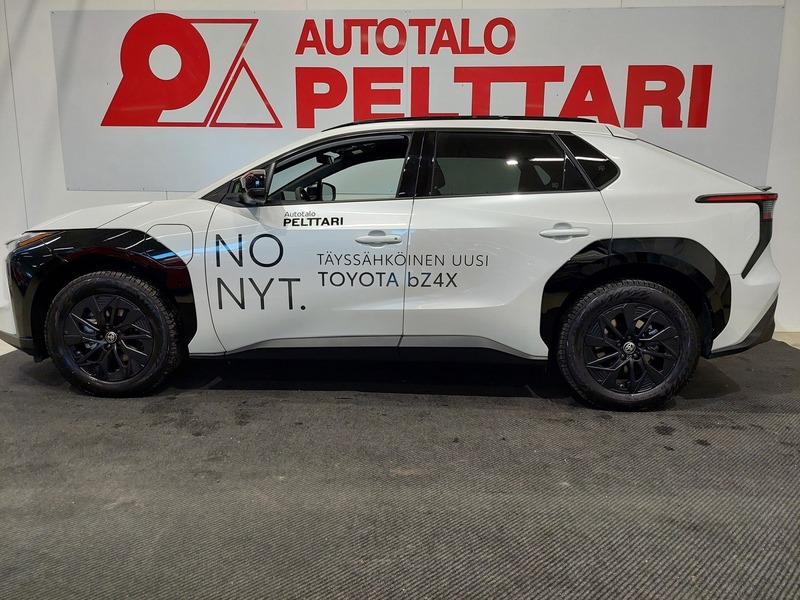Toyota bZ4X vaihtoauto