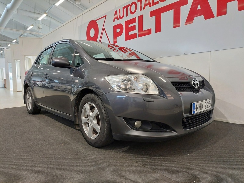 Toyota Auris vaihtoauto