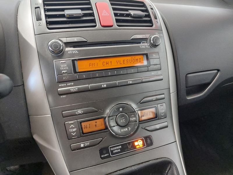 Toyota Auris vaihtoauto