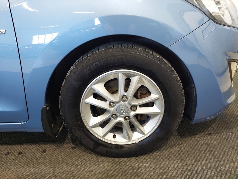 Hyundai i30 5d vaihtoauto