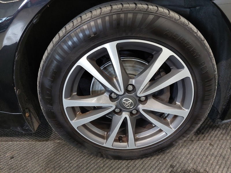 Toyota Avensis vaihtoauto