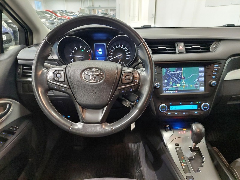 Toyota Avensis vaihtoauto