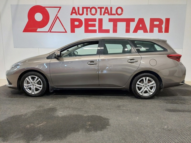 Toyota Auris vaihtoauto