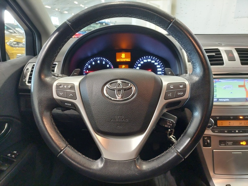 Toyota Avensis vaihtoauto