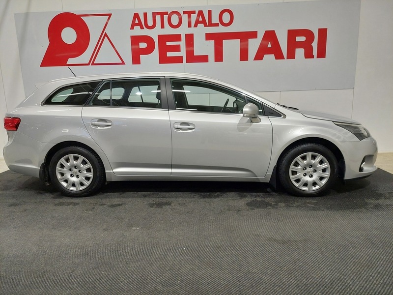 Toyota Avensis vaihtoauto