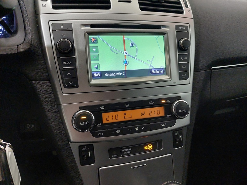 Toyota Avensis vaihtoauto