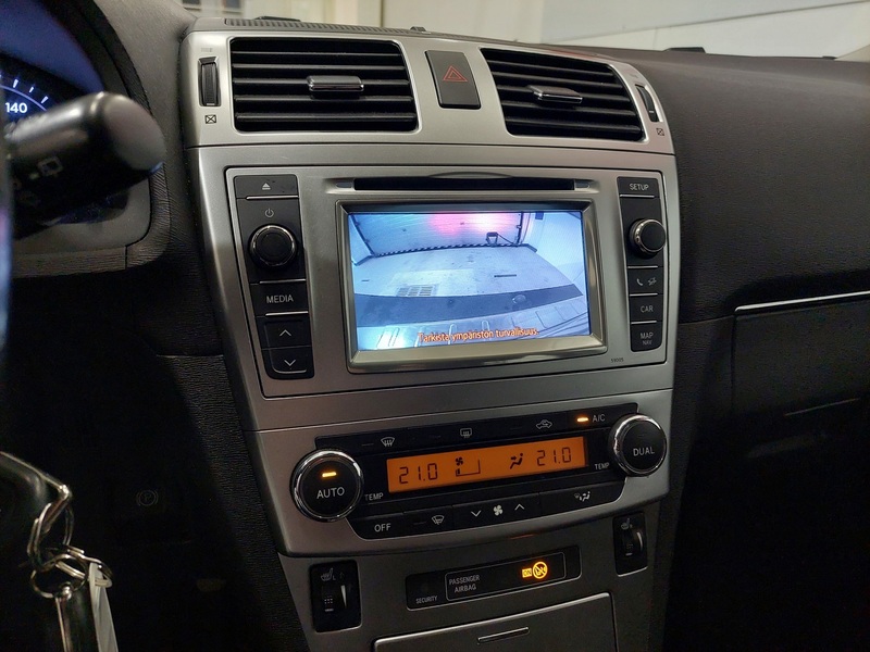 Toyota Avensis vaihtoauto