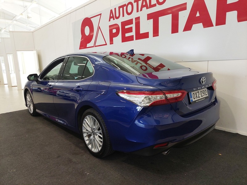 Toyota Camry vaihtoauto