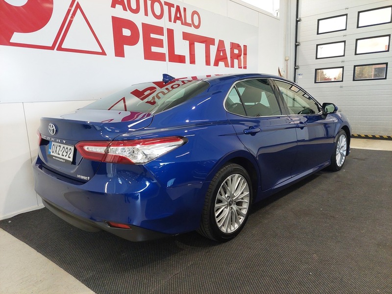 Toyota Camry vaihtoauto