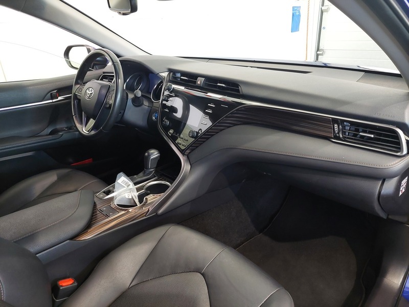 Toyota Camry vaihtoauto