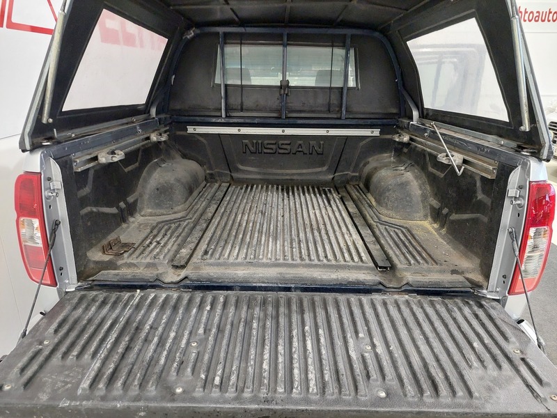 Nissan Navara vaihtoauto