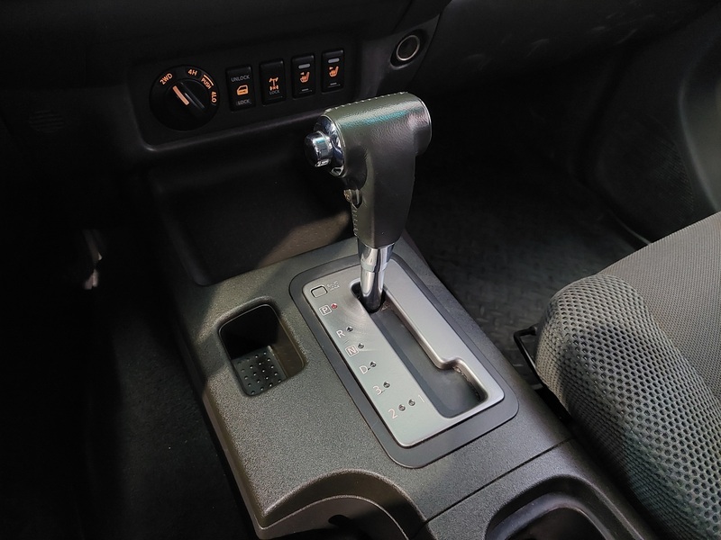 Nissan Navara vaihtoauto