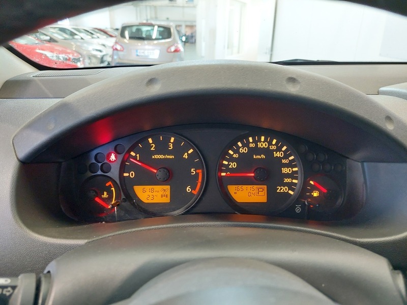 Nissan Navara vaihtoauto