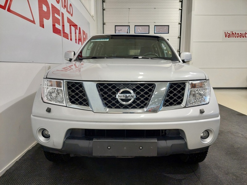 Nissan Navara vaihtoauto