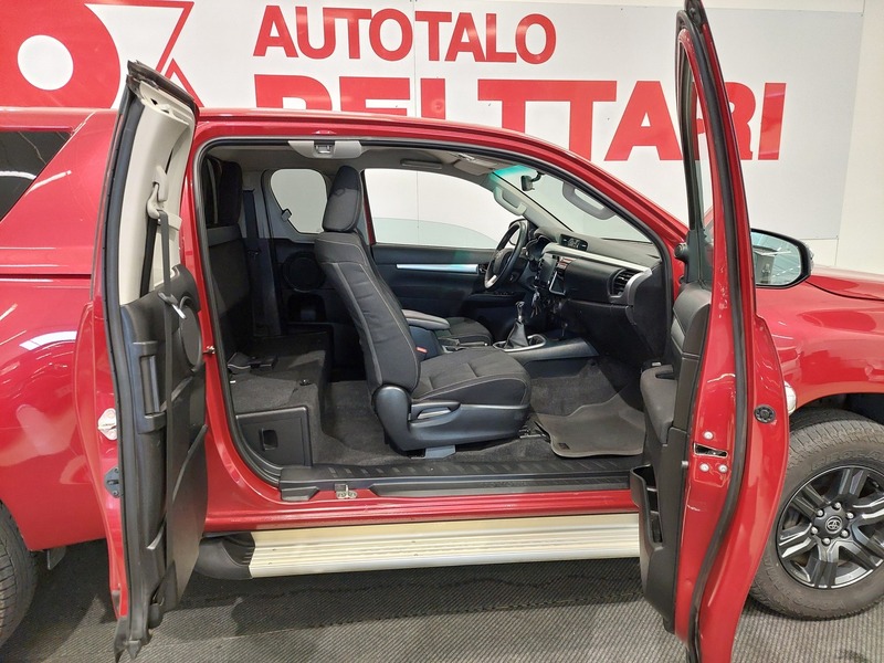 Toyota Hilux vaihtoauto