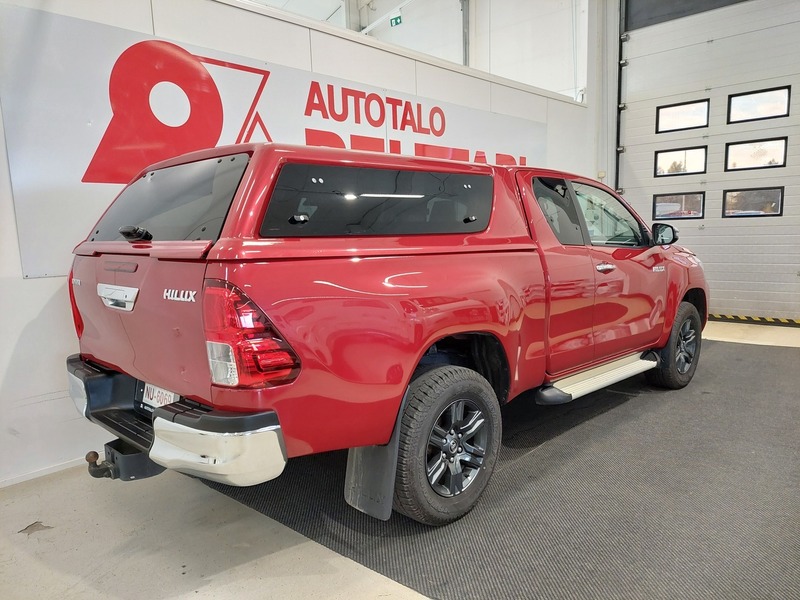 Toyota Hilux vaihtoauto