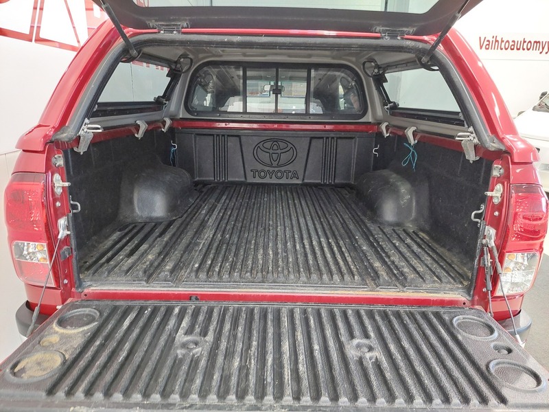 Toyota Hilux vaihtoauto