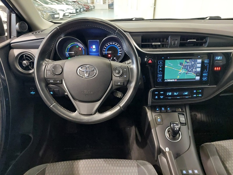 Toyota Auris vaihtoauto