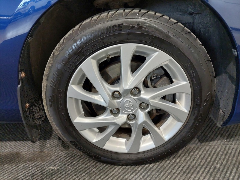 Toyota Auris vaihtoauto