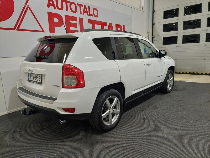 Jeep Compass vaihtoauto