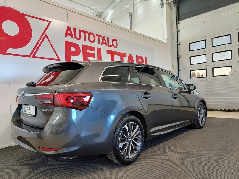 Toyota Avensis vaihtoauto