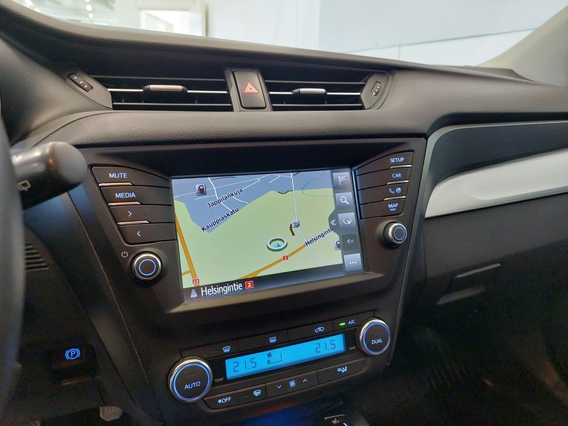 Toyota Avensis vaihtoauto