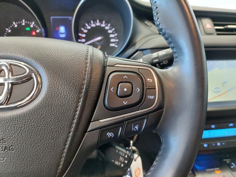 Toyota Avensis vaihtoauto