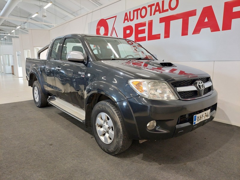 Toyota Hilux vaihtoauto