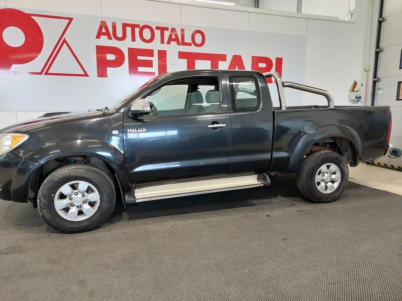 Toyota Hilux vaihtoauto