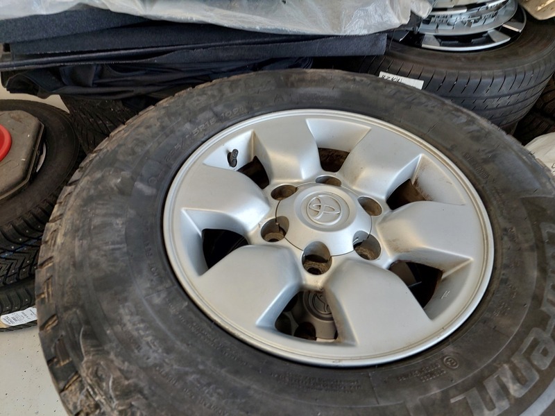 Toyota Hilux vaihtoauto