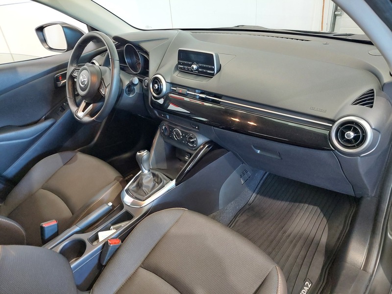 Mazda 2 vaihtoauto