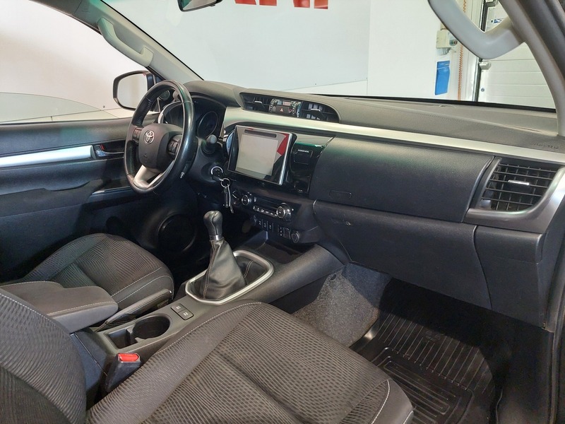 Toyota Hilux vaihtoauto