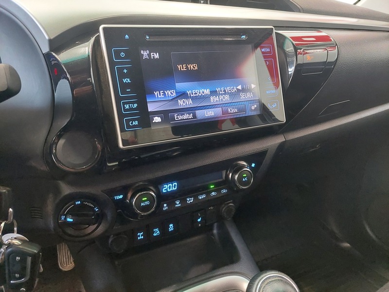 Toyota Hilux vaihtoauto